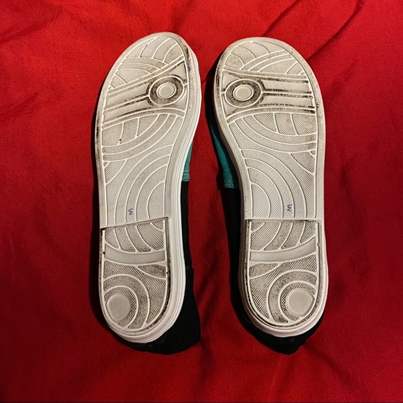 Shoes, Slip-On’s Frida Kahlo Mexican Art - Picture 2 of 5